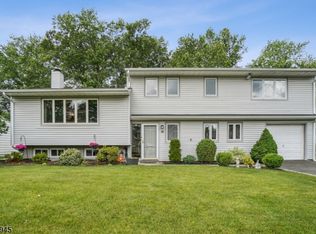 18 Cypress Ter, Springfield, NJ 07081