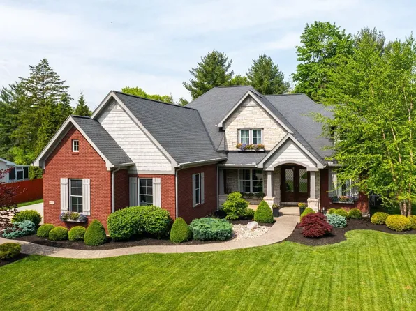 9715 Zig Zag Rd, Cincinnati, OH 45242