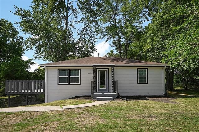 1327 NE Englewood Rd, Kansas City, MO 64118 | Zillow