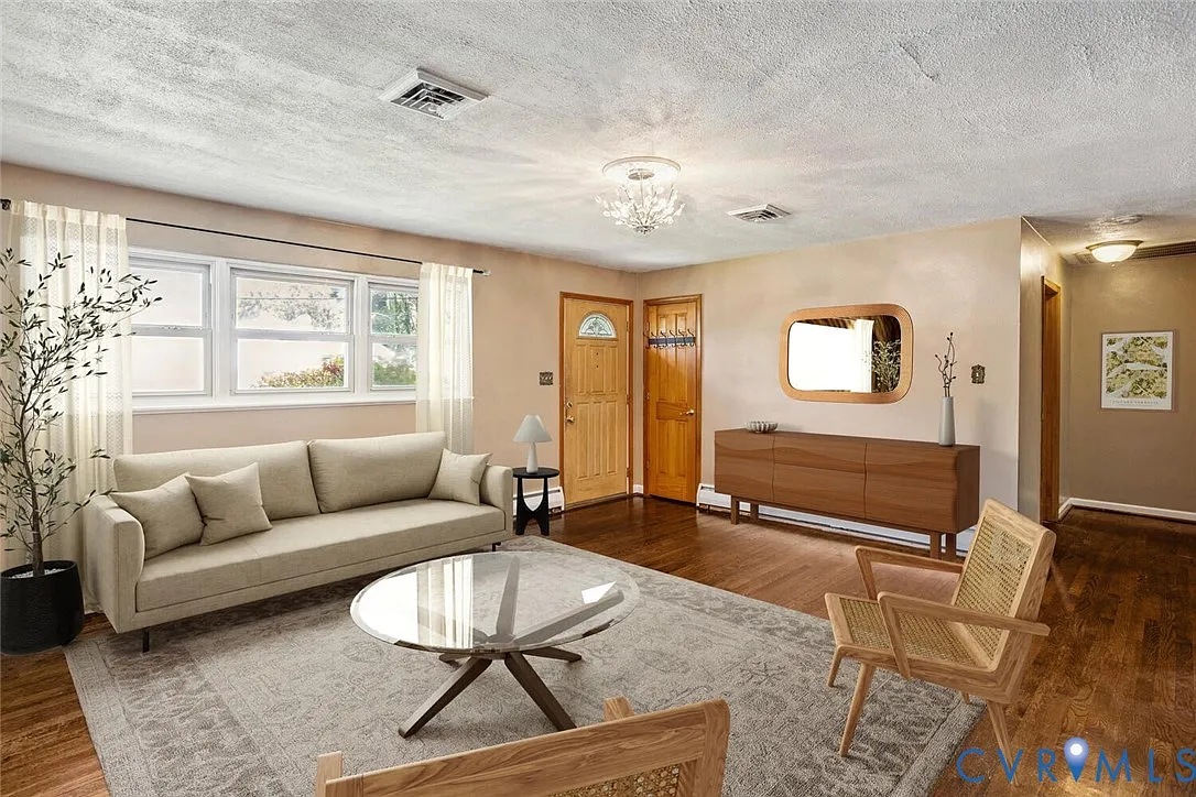 3 bed, 2.0 bath, 1600 sqft, $2,100 — Photo 4