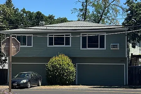2 bed, 800 sqft, $3,000 — Photo 3
