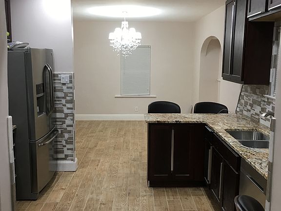 Dining & Kitchen