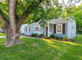 11418 W 70th Ter, Shawnee, KS 66203