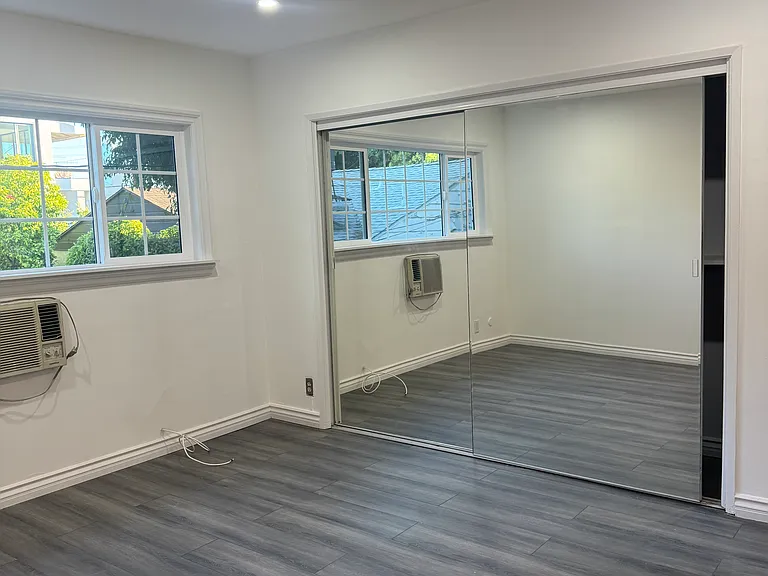 807 N Alfred St #2 — Photo 14