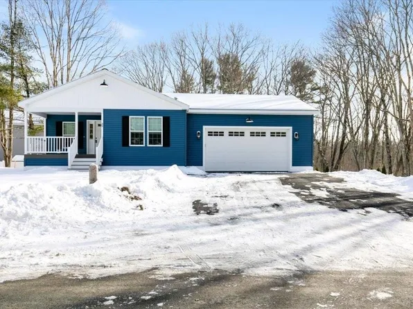 33 Theresa Avenue, Salem, NH 03079