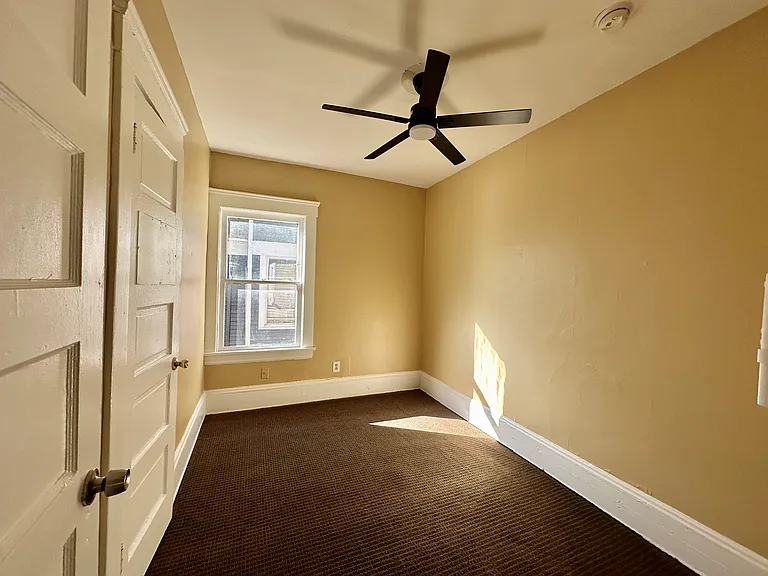 1315 E 85th St #2 — Photo 10