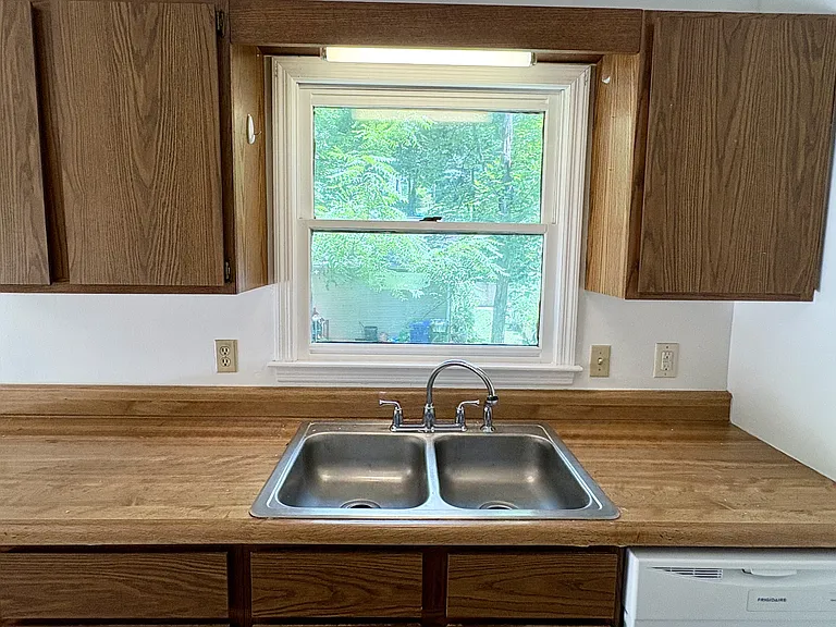 90 Providence Rd #A — Photo 9