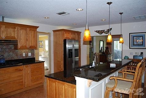 Gourmet kitchen