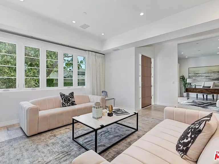 9767 Monte Mar Dr — Photo 6