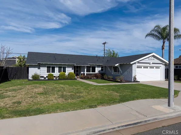 956 Junipero Dr, Costa Mesa, CA 92626