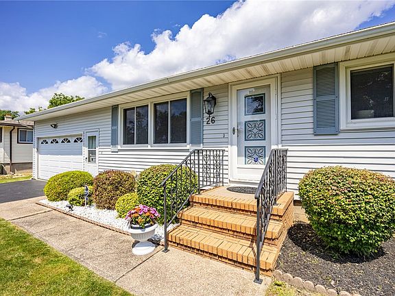 2nd image of 26 Valencia Dr