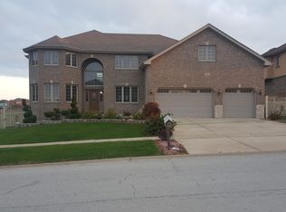 4842 Castle Dargan Dr, Country Club Hills, IL