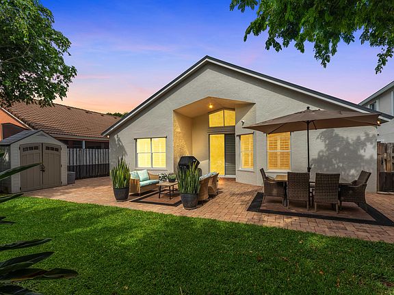 3rd image of 124 Egret Drive
