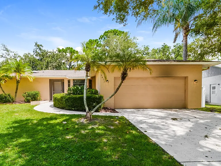 5453 Colonial Oaks Blvd — Photo 1