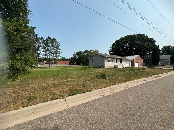 430 5th St W, Browerville, MN 56438