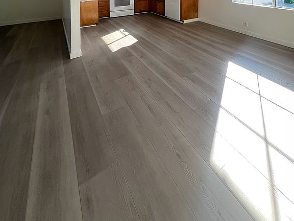 4th image of 365 S Olive St #4