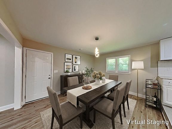 3rd image of 8266 Lake View Ter
