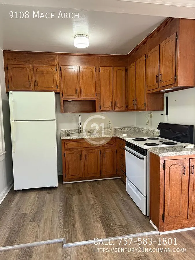 3 Bedroom Home With Washer/Dryer Hookups — Photo 2