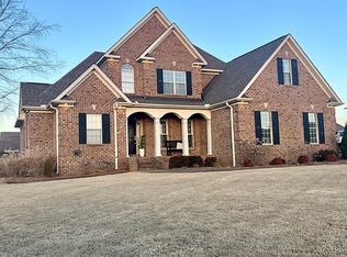 622 Worthington St, Tuscumbia, AL 35674