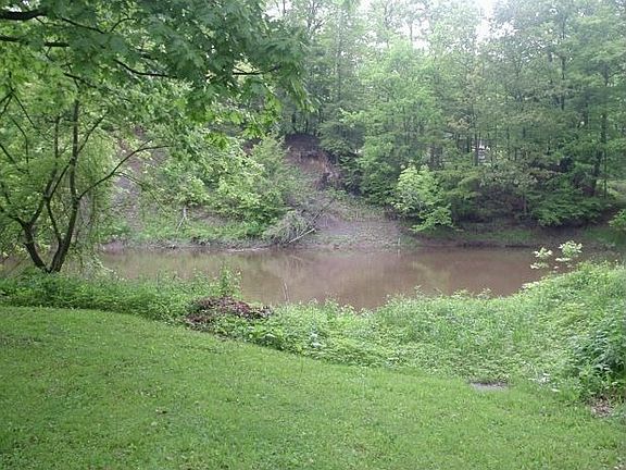 4th image of 3845 Woodside Ext