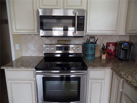 5th image of 912 Havenbrook Dr
