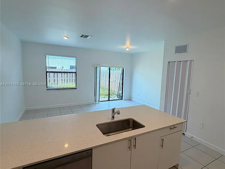 11863 SW 247th Ter #11863 — Photo 2