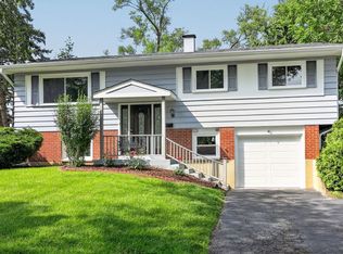 730 Hillcrest Blvd, Hoffman Estates, IL 60169