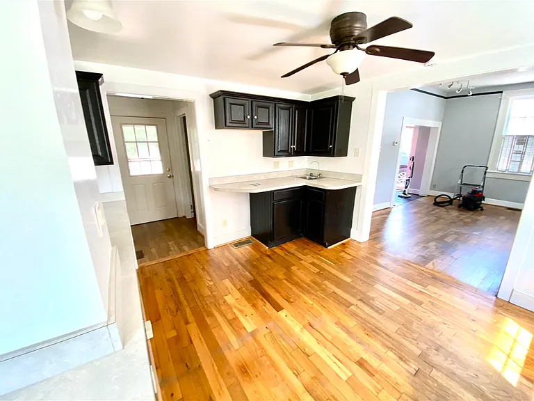 305 N Main St #A — Photo 6