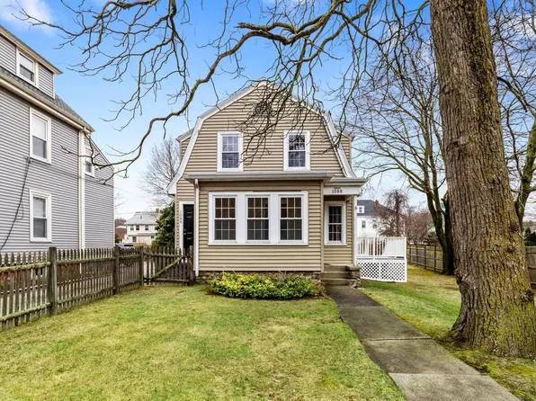1086-1088 Main St #2, Wakefield, MA 01880