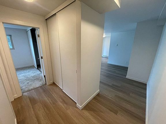 4th image of 11745 15th Ave NE APT 306
