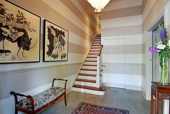 2nd image of 323 W Dickens Ave