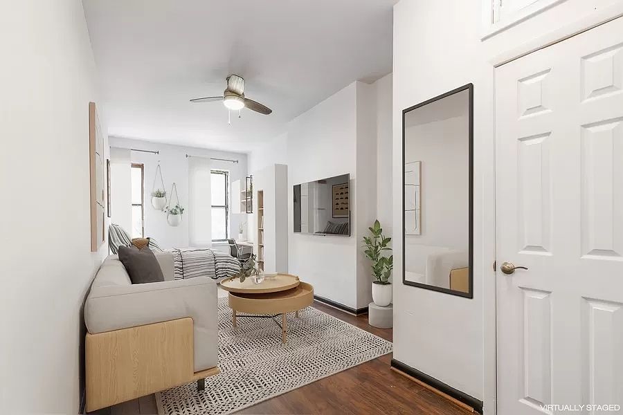 1st image of 424 E 115th St #3B
