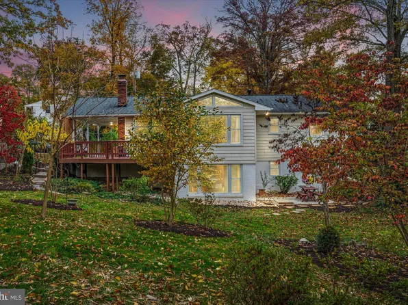 2302 William And Mary Dr, Alexandria, VA 22308
