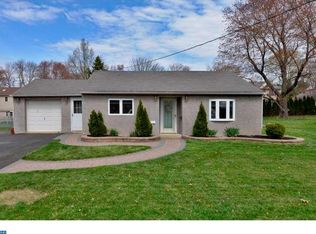 369 Nemoral St, Warminster, PA 18974