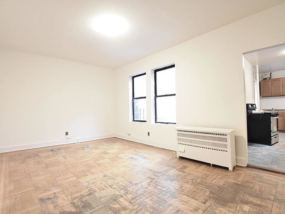 4th image of 254 Seaman Ave APT F9