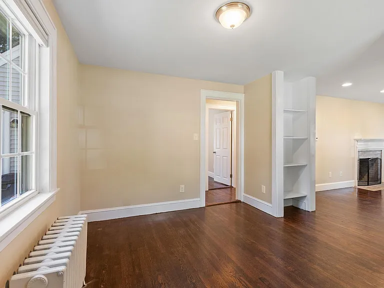303 Central St — Photo 8