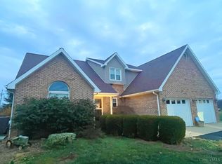 150 Roslin Dr, Peebles, OH 45660