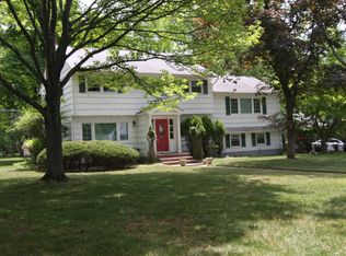 240 Birchwood Rd, Old Tappan, NJ 07675