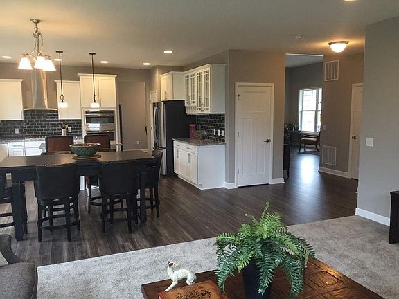 5th image of 3219 Oak View Dr