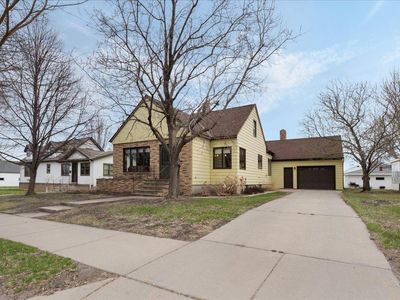 411 Ash St S, Sauk Centre, MN, 56378