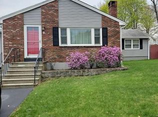 9 Rumford Park Ave, Woburn, MA 01801