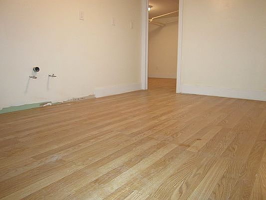3rd image of 39 Kingsland Ave #3F