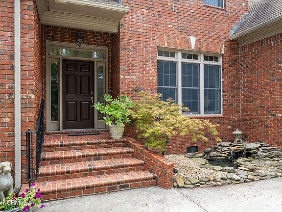 3rd image of 4803 Trent Woods Drive