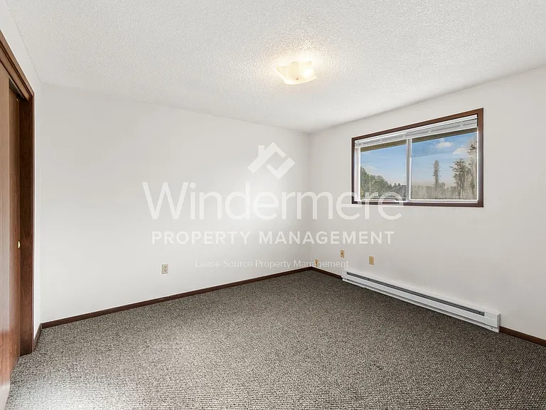 3005 S Whipple Rd — Photo 8