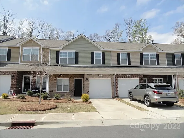 8409 Summerford Dr — Photo 1