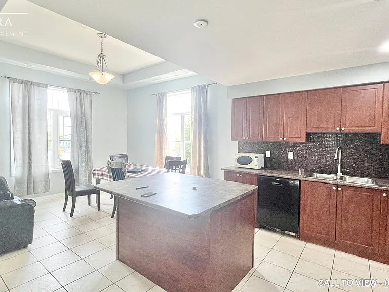 52 Commuter Dr — Photo 1