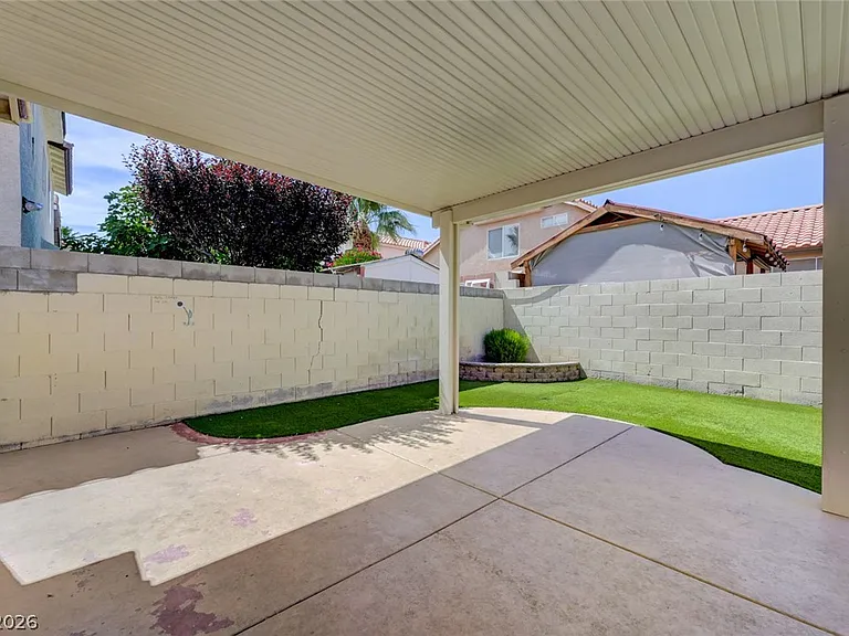 8752 Raindrop Canyon Ave — Photo 41