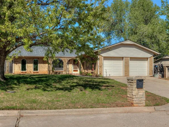 1029 Montreal Dr, Yukon, OK 73099