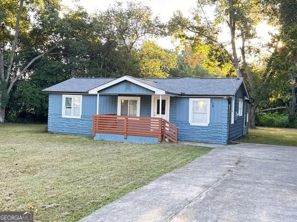 208 Elizabeth Dr, Centerville, GA 31028
