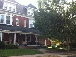 618 Linden Ave — Photo 1